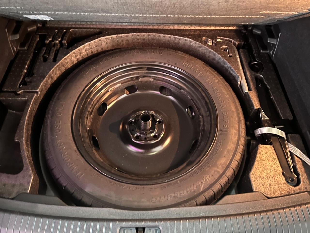 Volkswagen Tiguan 2.0 TDI SCR DSG Business BlueMotion Technology