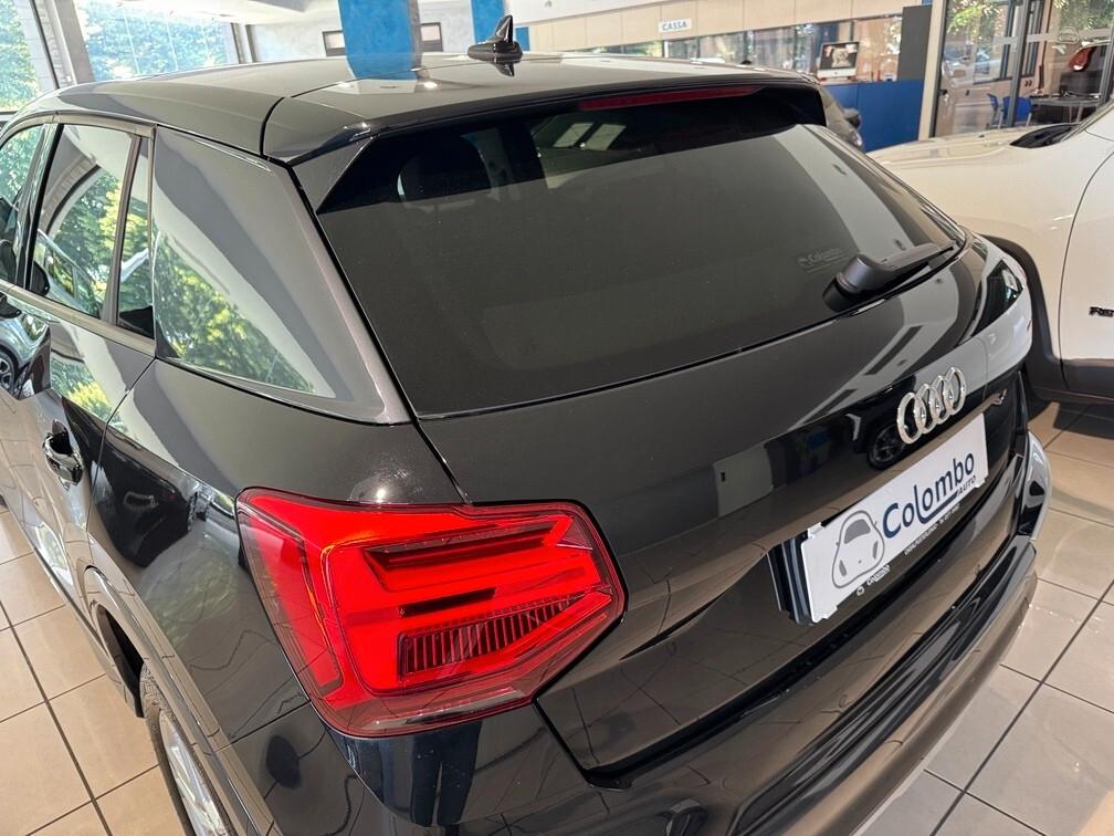 Audi Q2 35 1.5 tfsi Advanced s-tronic Led App conn Cam Pano 17"
