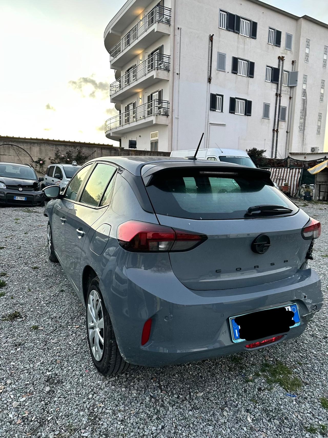 Opel Corsa 1.2 03/2025 incedentata