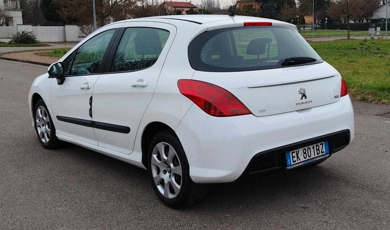 Peugeot 308 1.6 VTi 120CV 5p. Active
