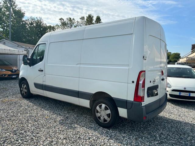 Nissan NV400 33 2.3 dCi PM-TA Furgone