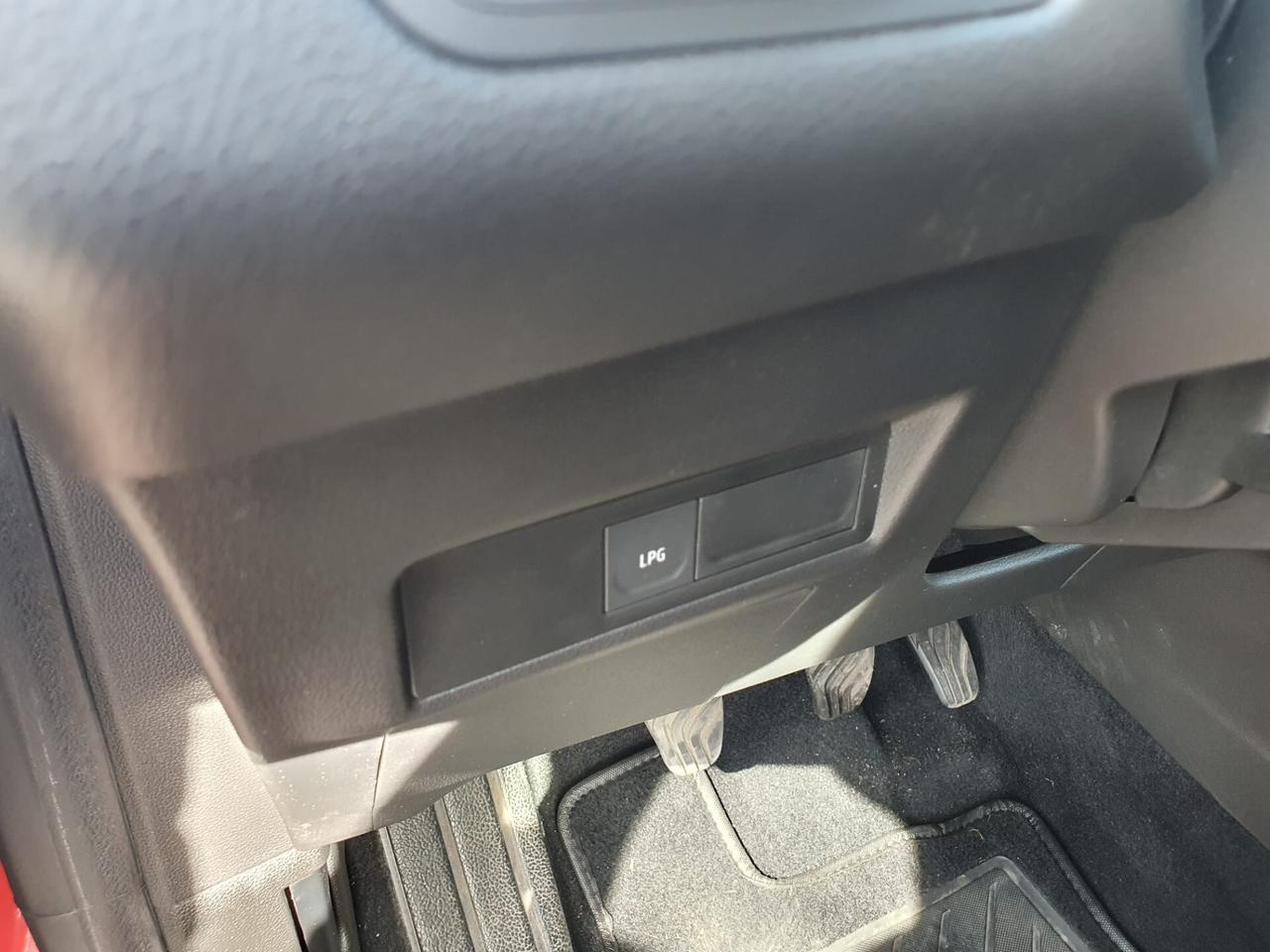 Renault Captur ECO-G 100 CV Evolution NESSUN VINCOLO FINANZIARIO