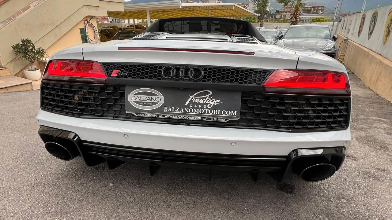 Audi R8 SPYDER 5.2TFSI V10 RWD S-TRONIC 2020