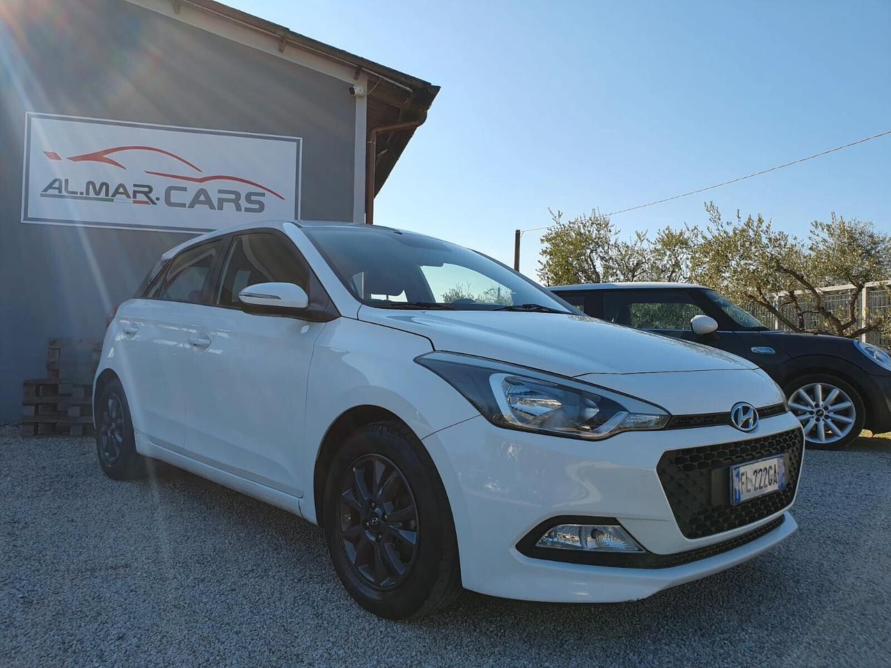 Hyundai i20 1.2 5 porte Blackline NEOPATENTATI