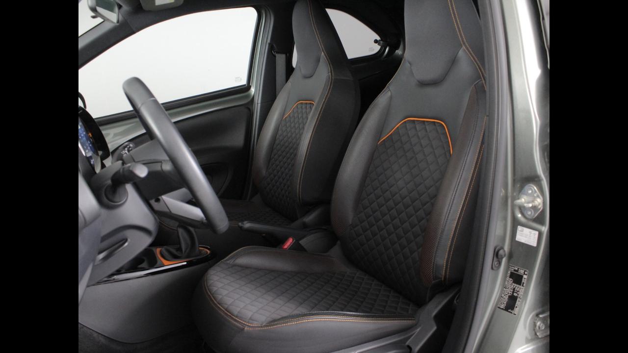 TOYOTA Aygo X - Aygo X 1.0 Limited 72cv