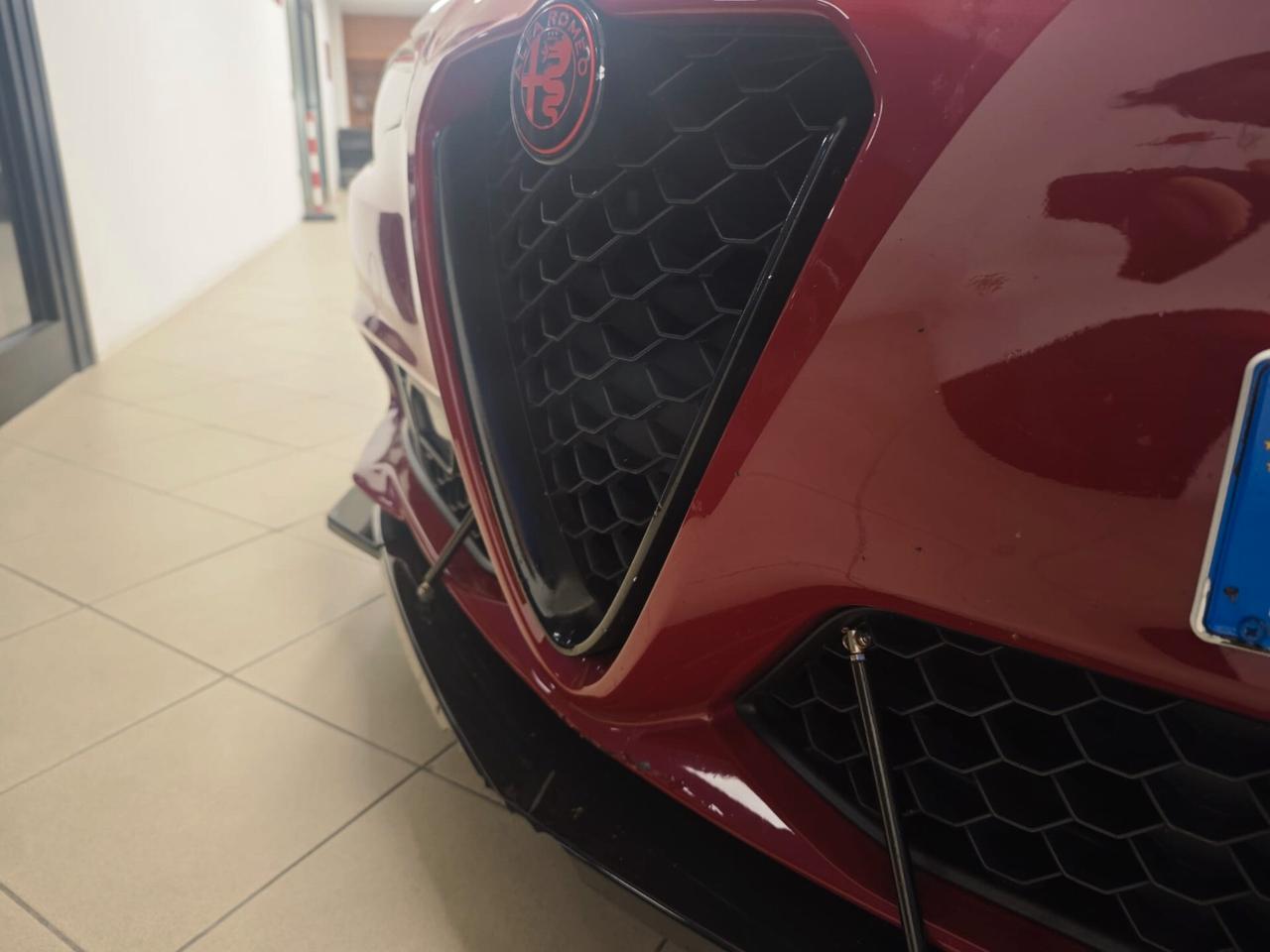 Alfa Romeo Giulia 2.2 Turbodiesel ex-150 CV AT8 Super Modalità Race