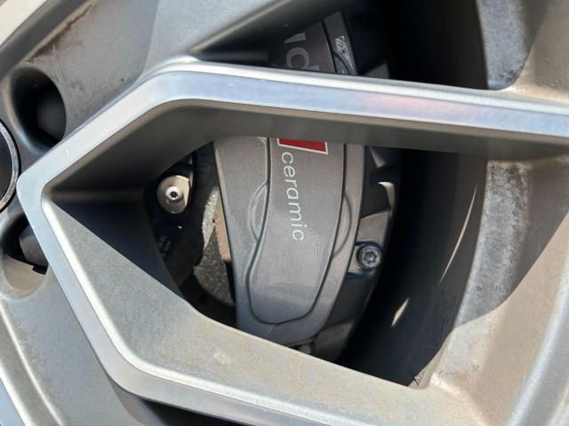 AUDI RS6 Avant 4.0 TFSI quattro tiptronic performance