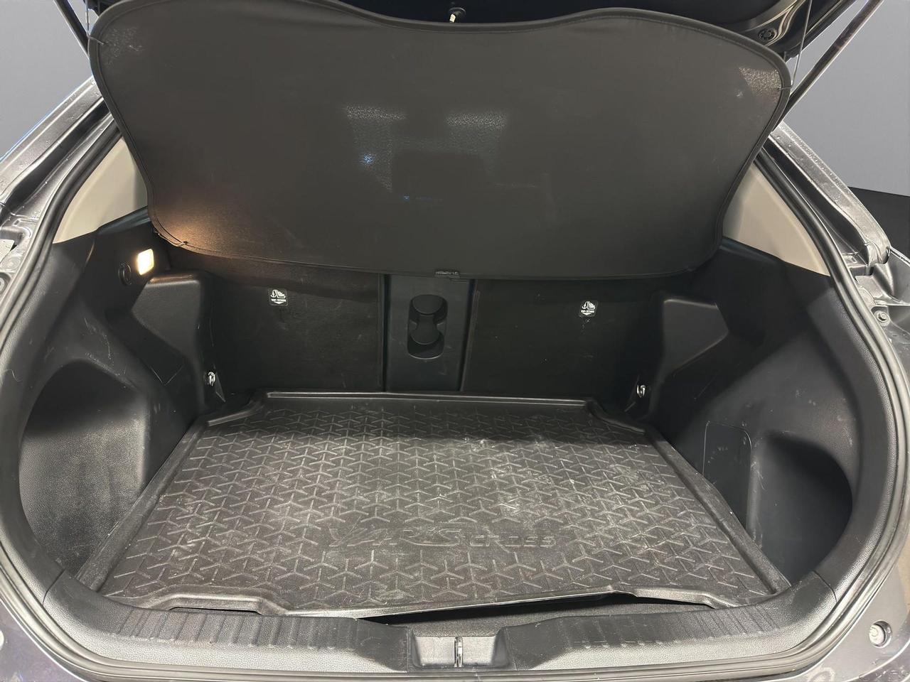 Toyota Yaris Cross 1.5h Lounge fwd 116cv e-cvt