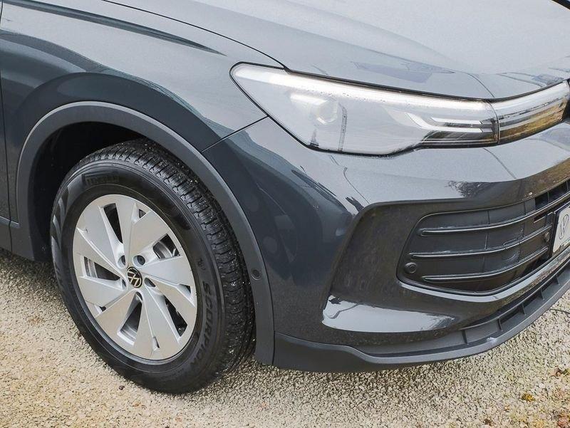 Volkswagen Tiguan 2.0 TDI 150 CV EVO SCR DSG Nuovo Modello Led 17" Cockpit Gancio