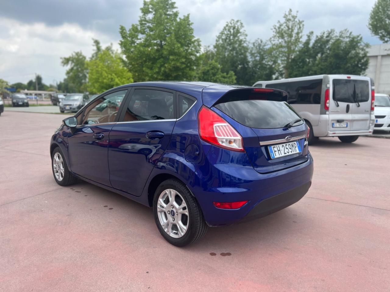 Ford Fiesta 1.5 TDCi 75CV 5 porte Titanium