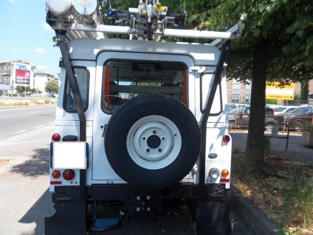 Land Rover Defender 90 2.2 TD4 Station Wagon N1