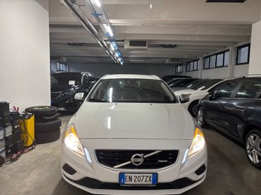 Volvo V60 D2 1.6 AUTOMATIC Summum GANCIO TRAINO