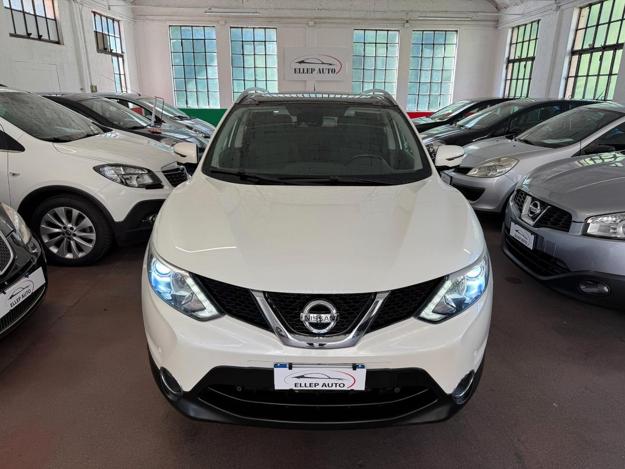 Nissan Qashqai 1.6 dCi 2WD TETTO - CAMERA 360°