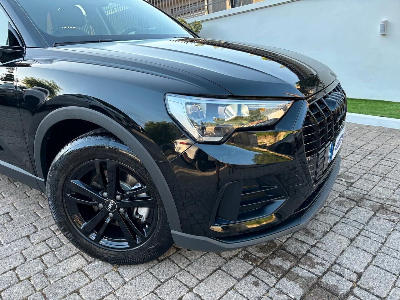 Audi Q3 35 TDI S tronic IDENTITY BLACK - FULL-LED MY 22