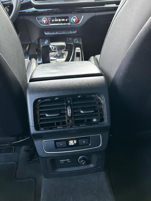 AUDI Q5 40 TDI 204 CV quattro S line plus FARI MATRIX