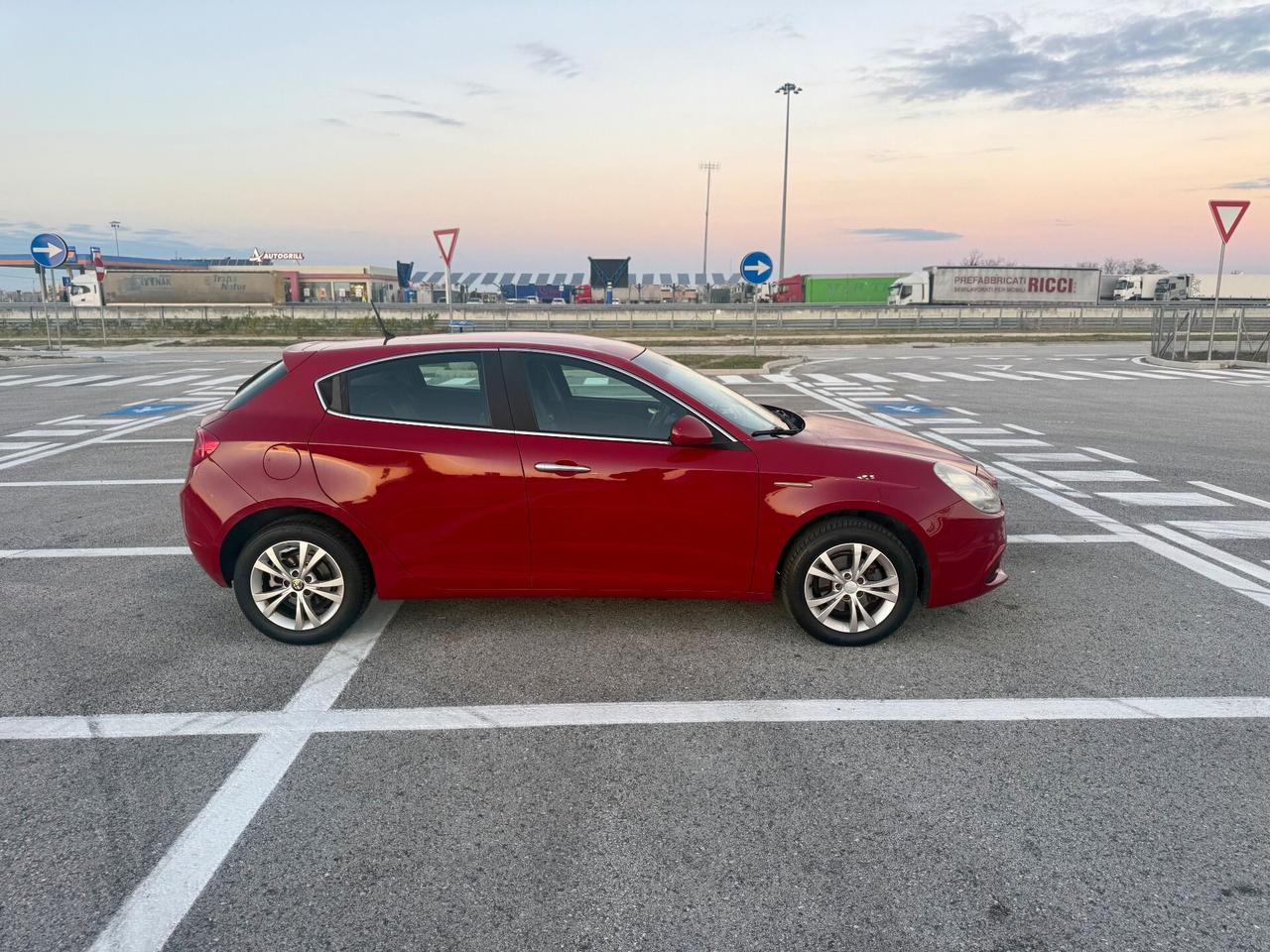 Alfa Romeo Giulietta 1.6 JTDm2 105cv NEOPATENTATI