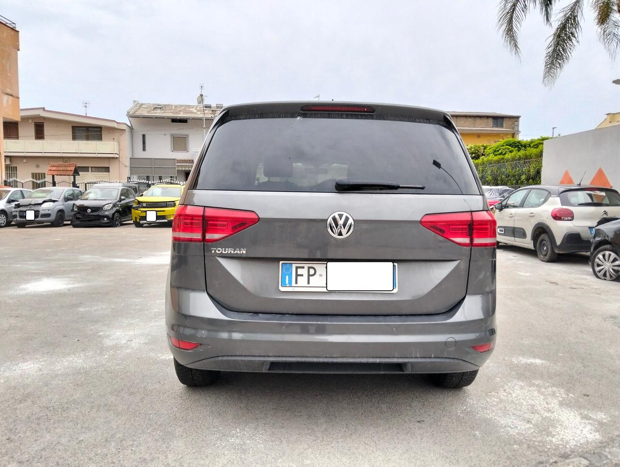Volkswagen Touran 1.6 TDI 115 DSG 2018 Motore da Rivedere