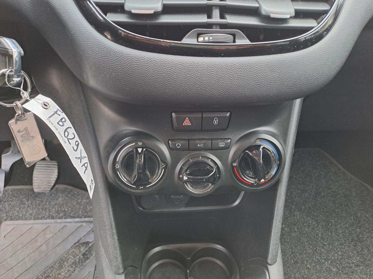 Peugeot 208 BlueHDi 75 Allure Restayling