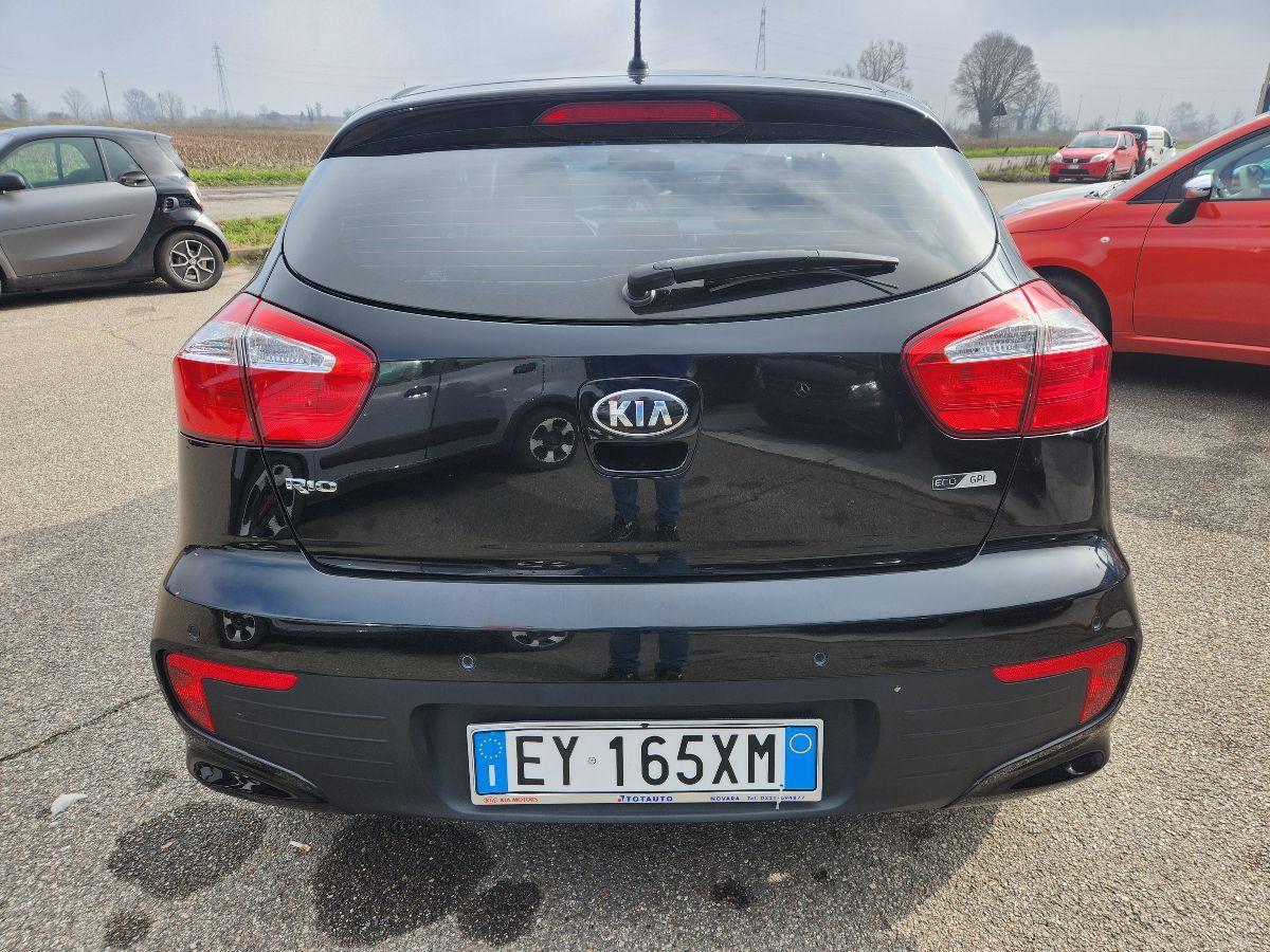 KIA RIO 5 PORTE GPL