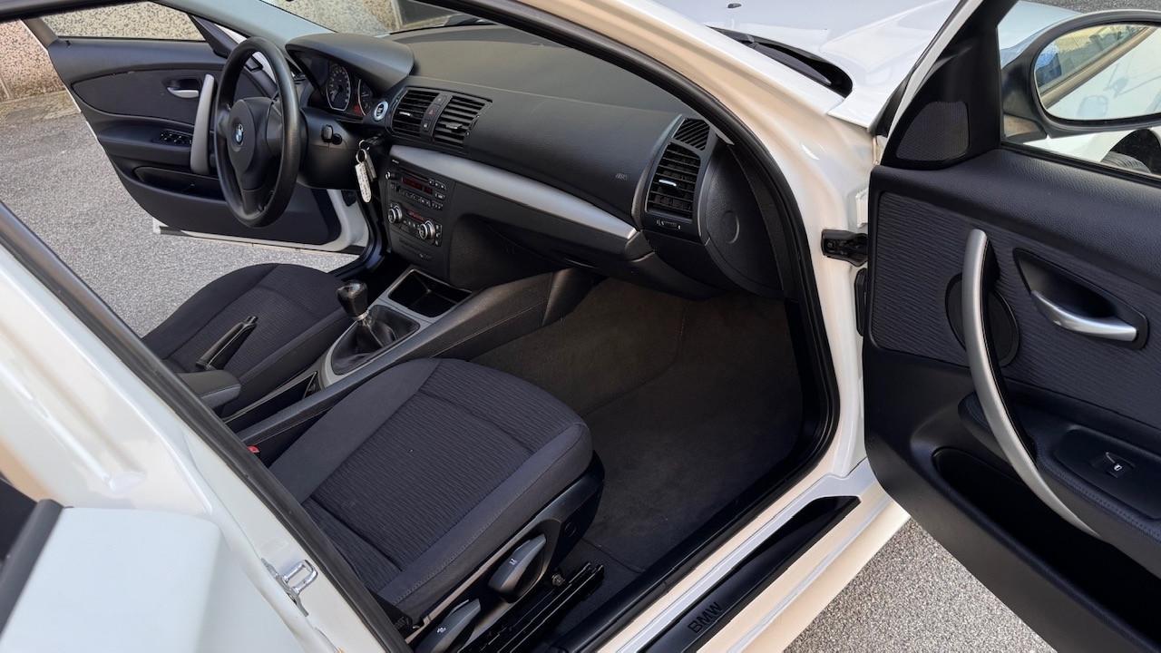 Bmw 116 116i cat 5 porte Attiva
