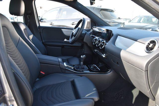 MERCEDES-BENZ B 180 d Business Extra *NAVIGATORE*