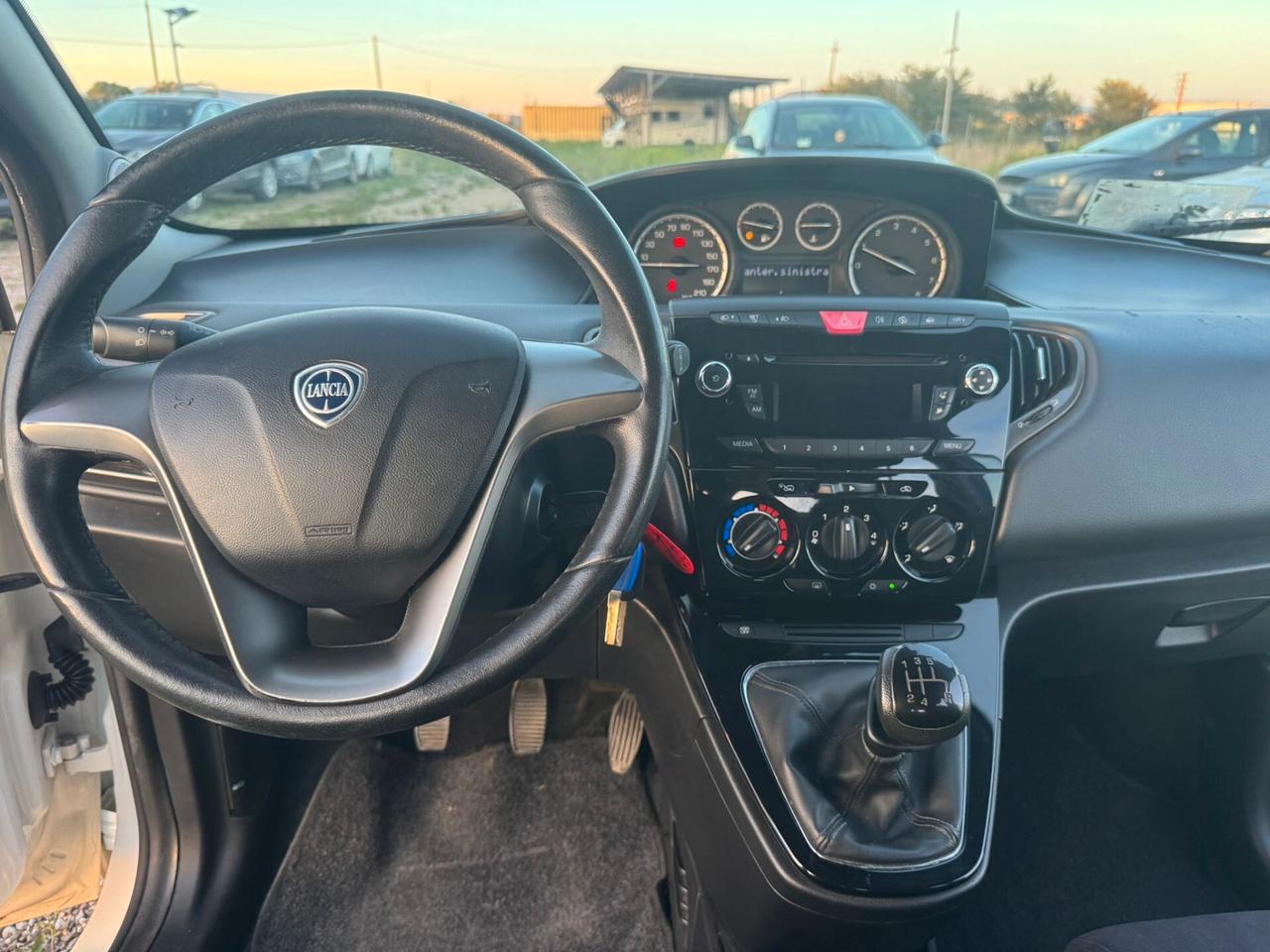 Lancia Ypsilon 1.2 SOLO 114.000 KM NEOPATENTATI