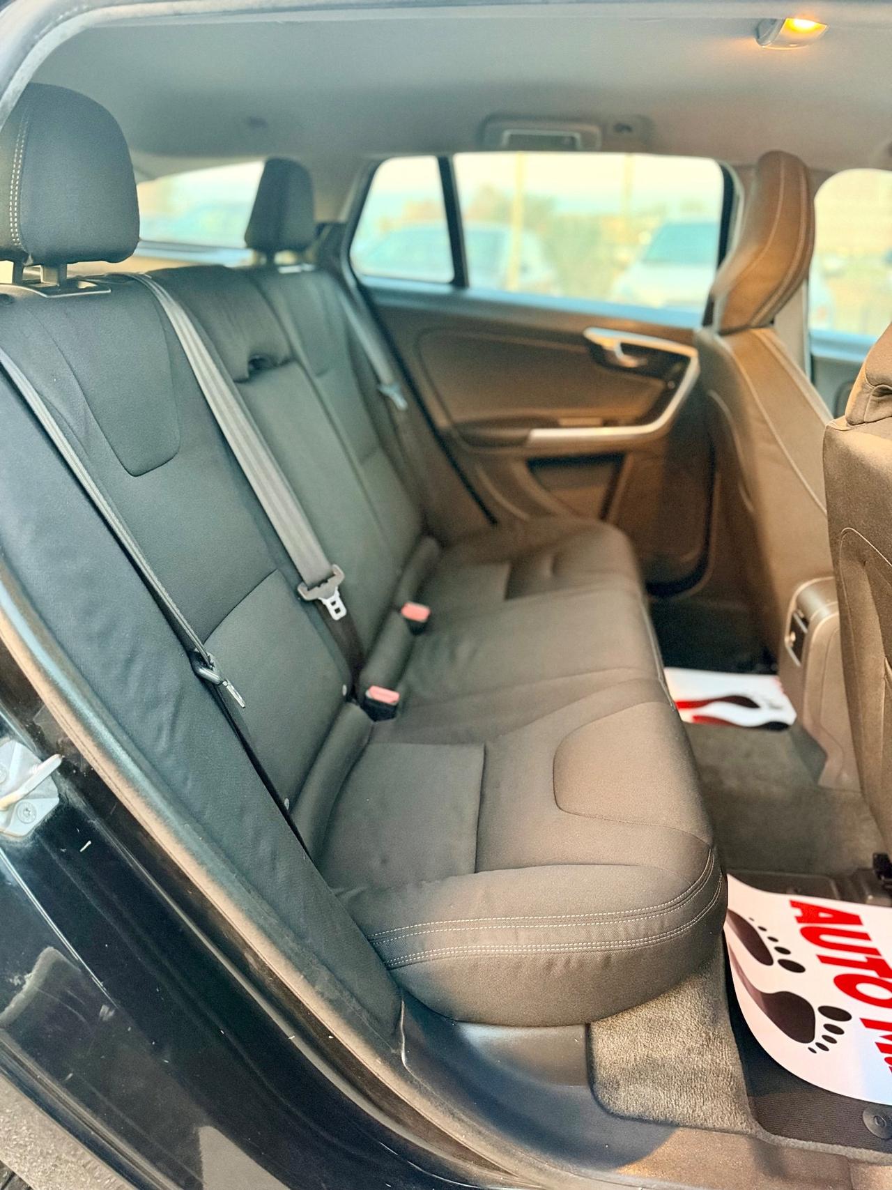 Volvo V60 2015 1,6 D2 per export