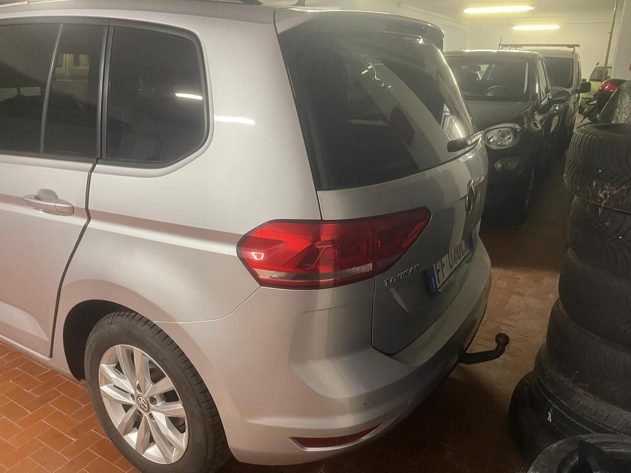 Volkswagen Touran 1.6 TDI 115 CV SCR DSG Executive BlueMotion Tech.