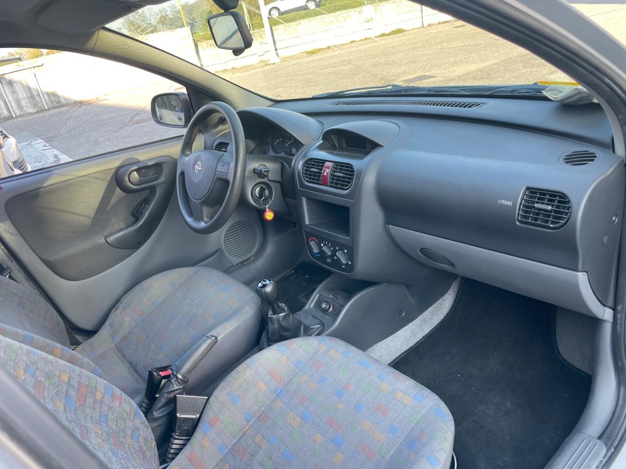 Opel Corsa 1.2i 16V cat 5 porte Comfort