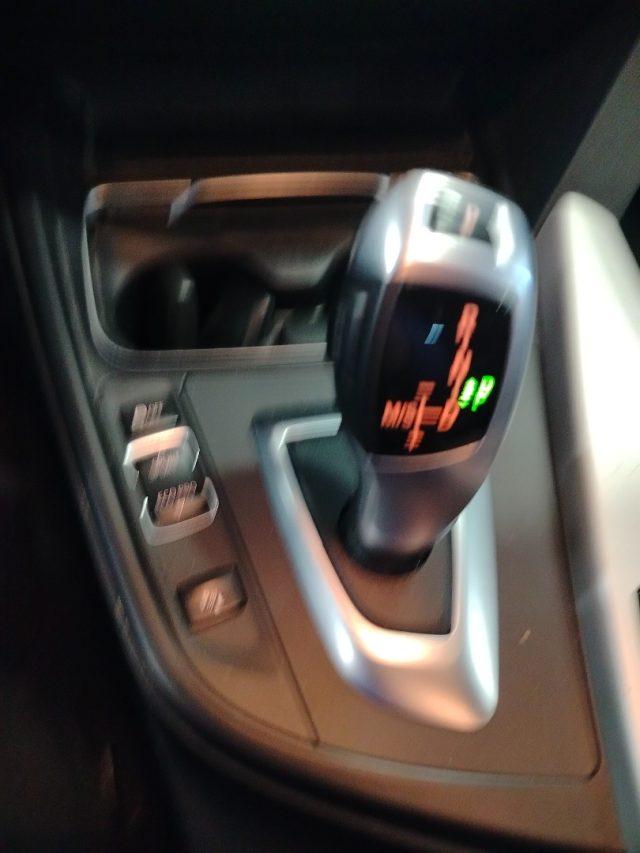 BMW 318 d Touring Luxury