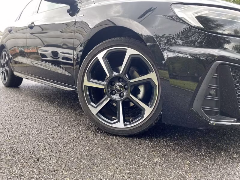 Audi A1 SPB 30 TFSI S tronic Identity Black
