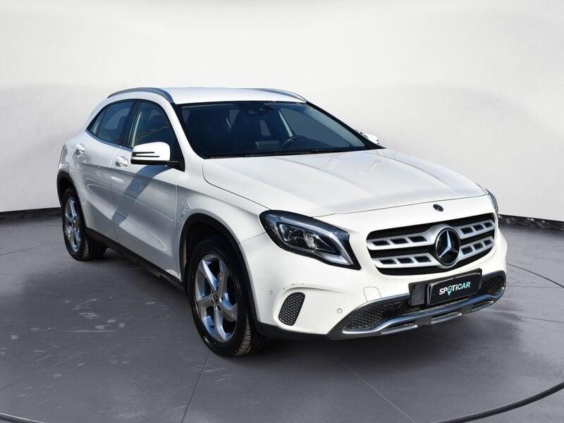 Mercedes-Benz GLA GLA 200 d Sport