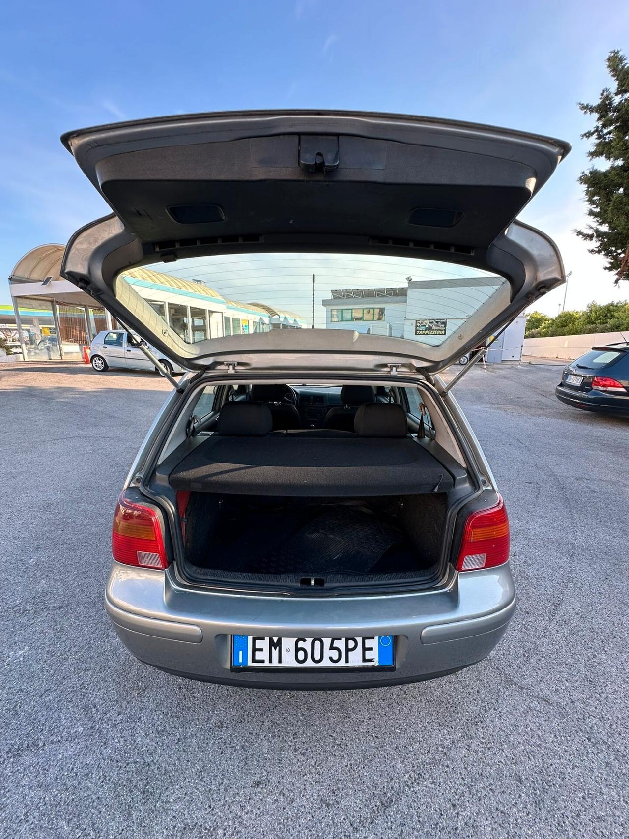 Volkswagen Golf 1.9 TDI/101 CV cat 3p. Comfortline