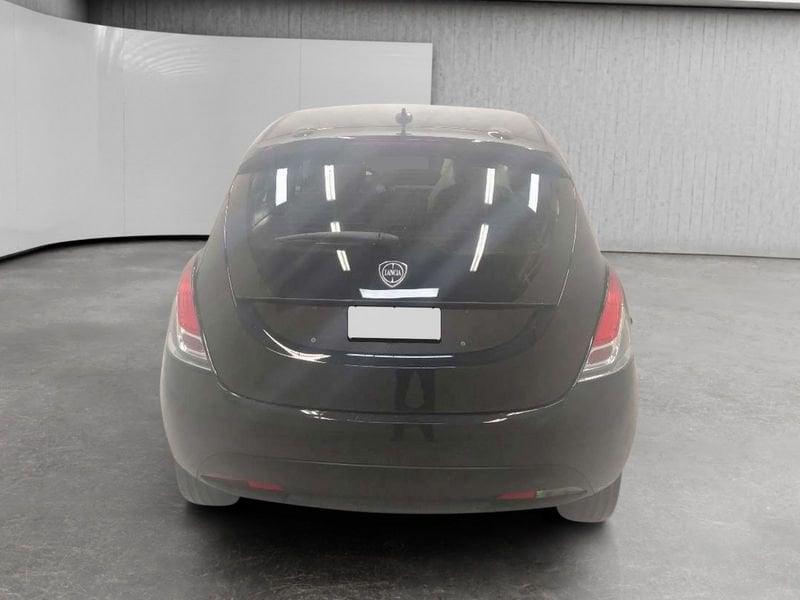 Lancia Ypsilon 1.0 firefly hybrid Oro s&s 70cv