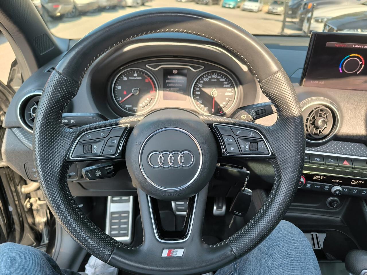 Audi Q2 30 TDI S tronic line Edition *TETTO*LED*