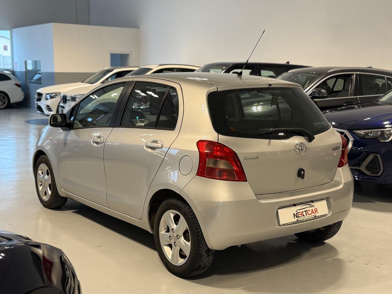 Toyota Yaris 1.0 5 porte Sol