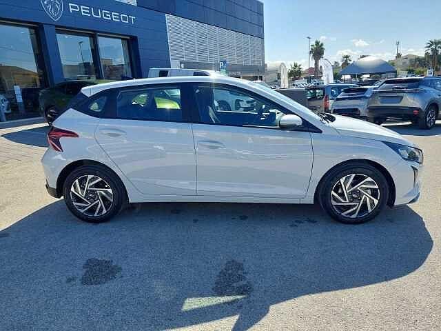 Hyundai i20 1.0 T-GDI MT Connectline KM 0