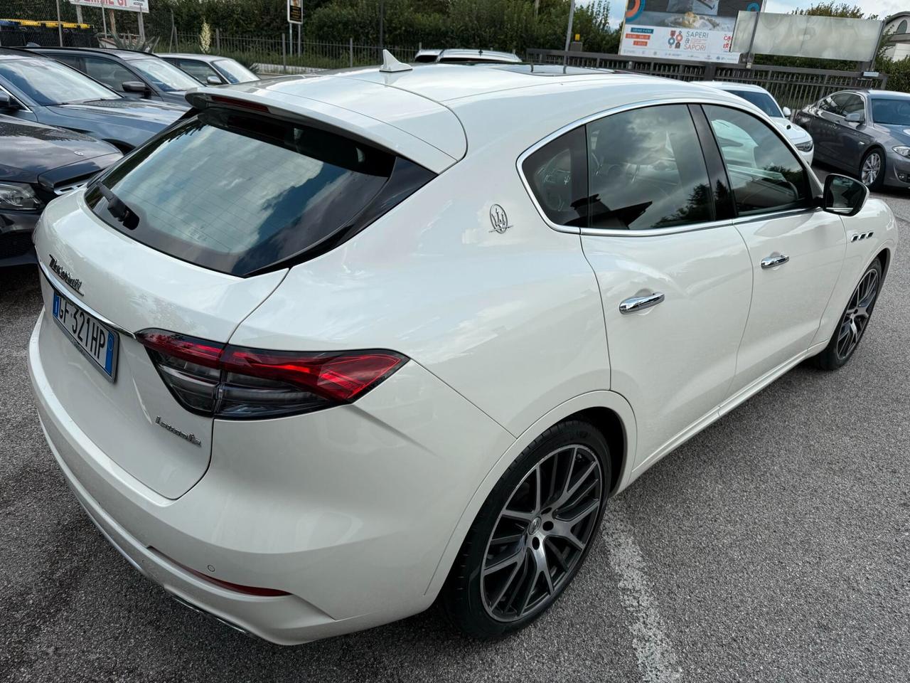 Maserati Levante V6 AWD Granlusso 350CV