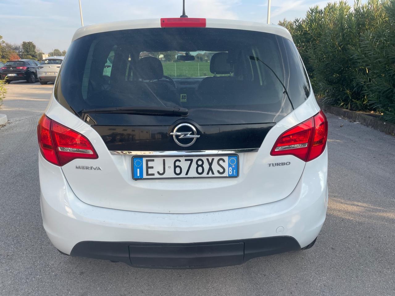 Opel Meriva 1.4 benzina anno 2011 km 115 mila