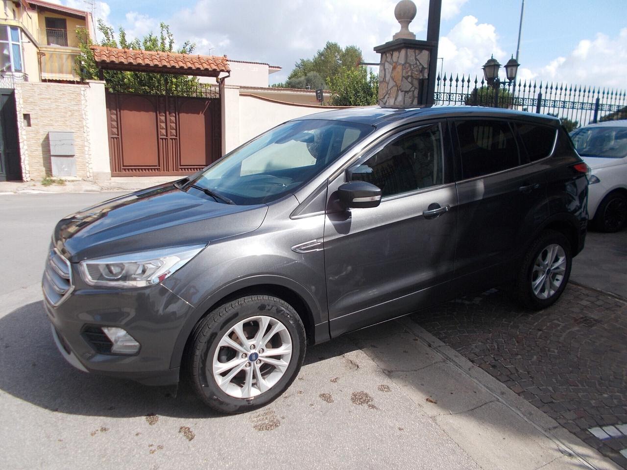 Ford Kuga 1.5 TDCI 120 CV S&S 2WD Powershift Edition