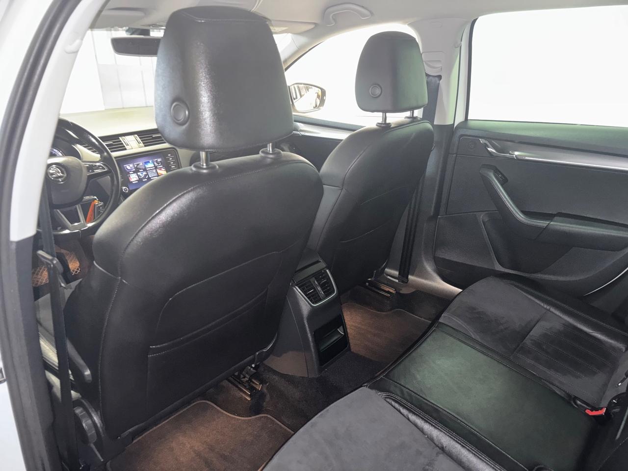 Skoda Octavia 1.4 TSI METANO AUT. |alcantara/pelle|