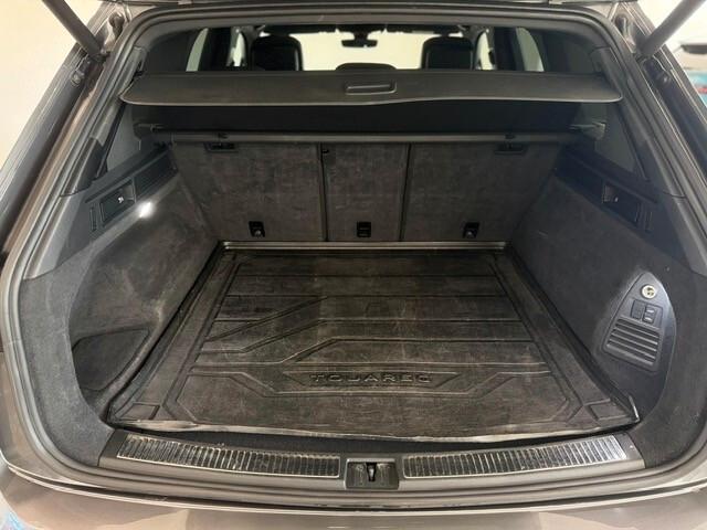 Volkswagen Touareg 3.0 V6 TDI SCR R-LINE