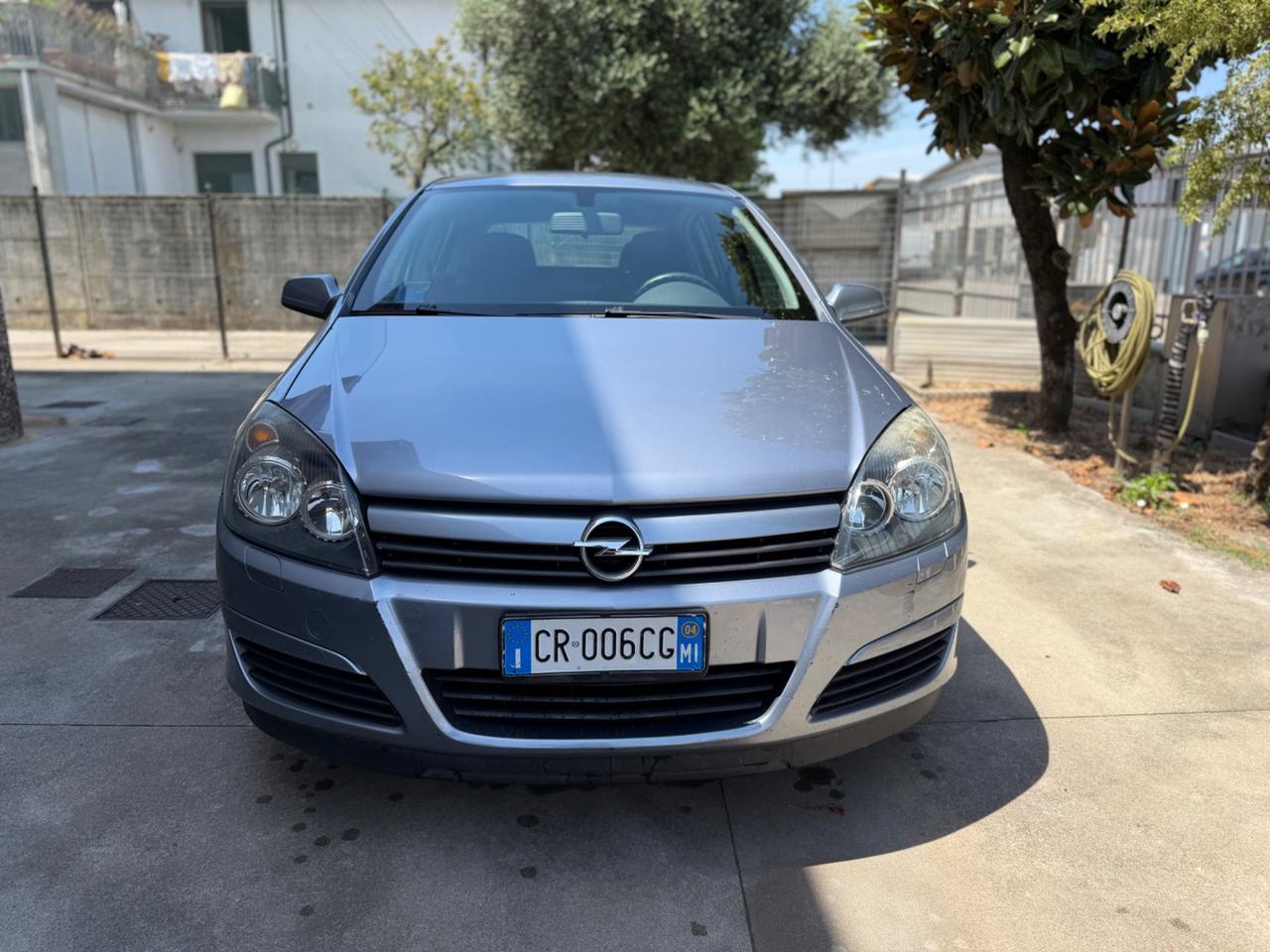 Opel Astra 1.4 16V Twinport 5 porte Enjoy