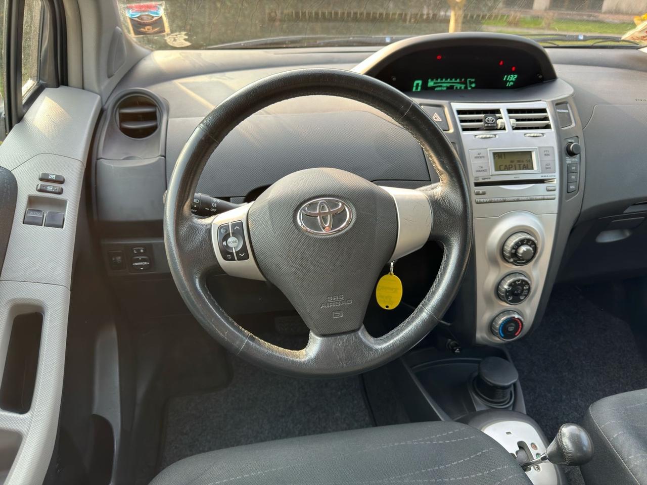 Toyota Yaris 1.3 Benzina cambio AUTOMATICO