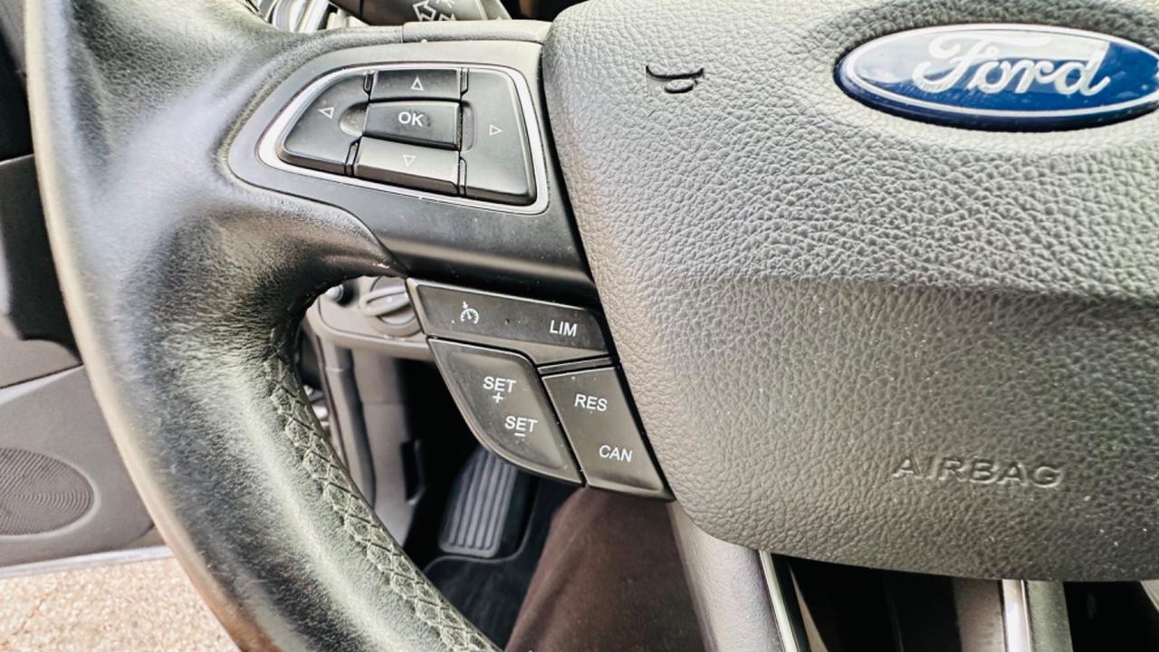 Ford Kuga 120CV ST-Line Business.cambio automatico.euro6