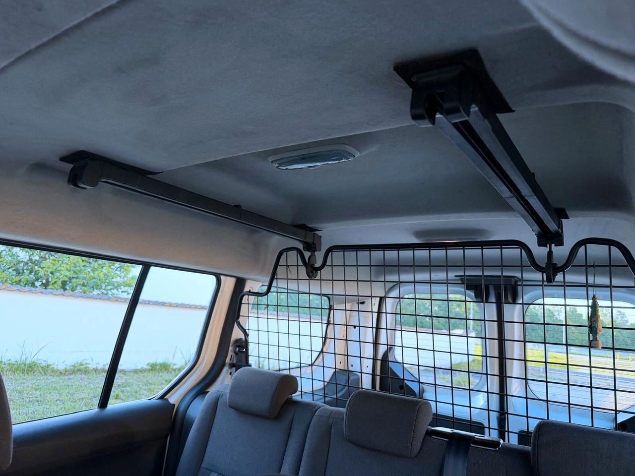FORD TRANSIT CONNECT 1.5 PASSO LUNGO 5 POSTI