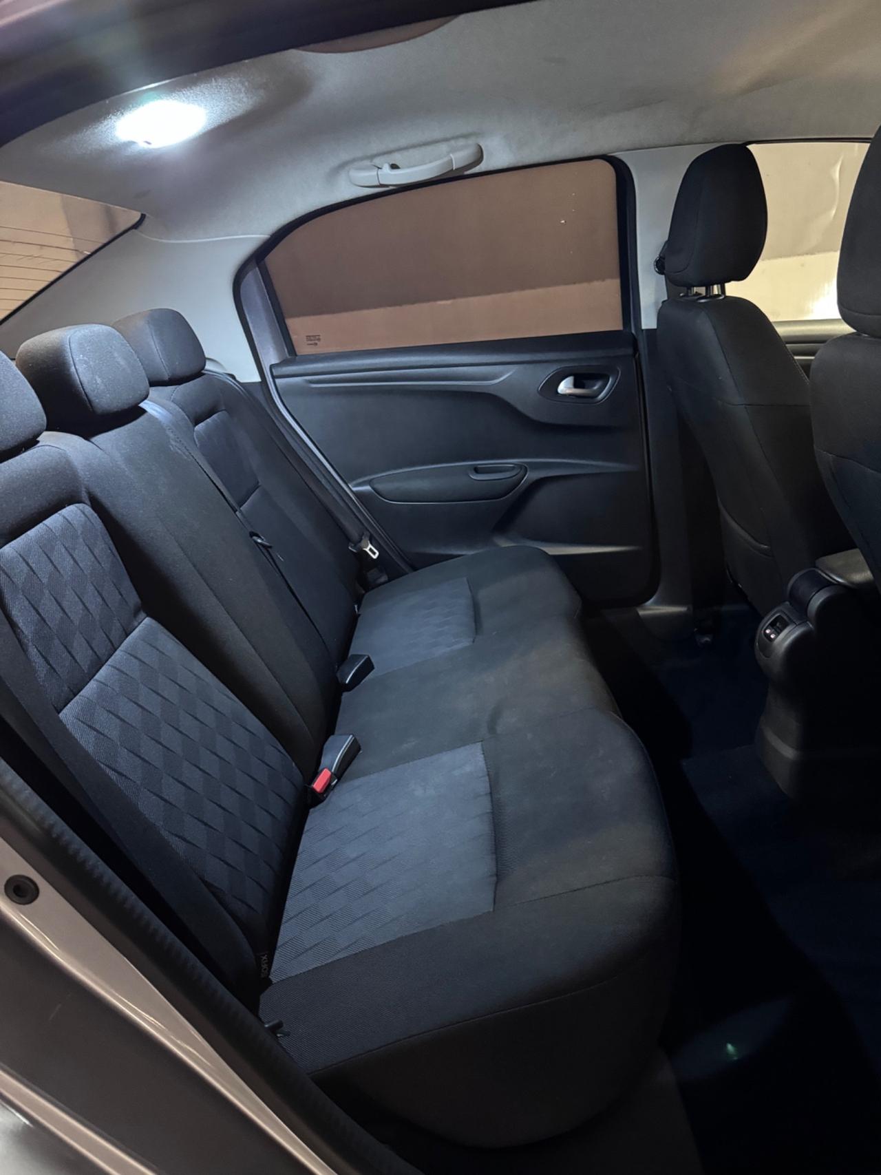 Citroen C-Elysee BlueHDi 100 Shine