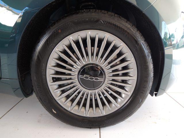 FIAT 500 Berlina Hybrid Icon
