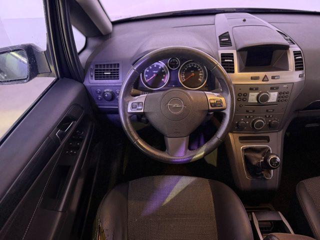 OPEL Zafira 1.8 16V VVT Cosmo