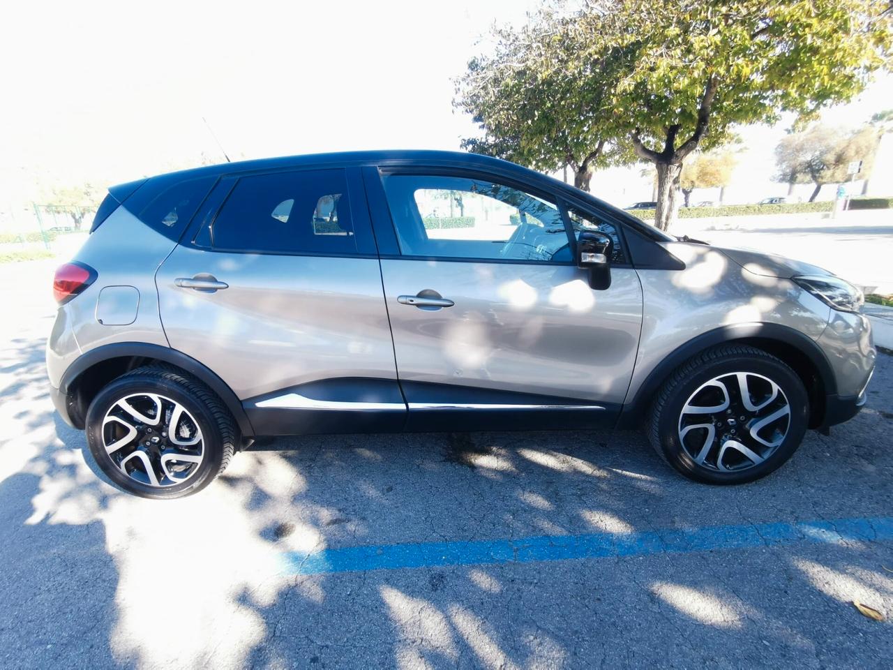 Renault Captur TCe 12V 90CV Energy Zen 2016